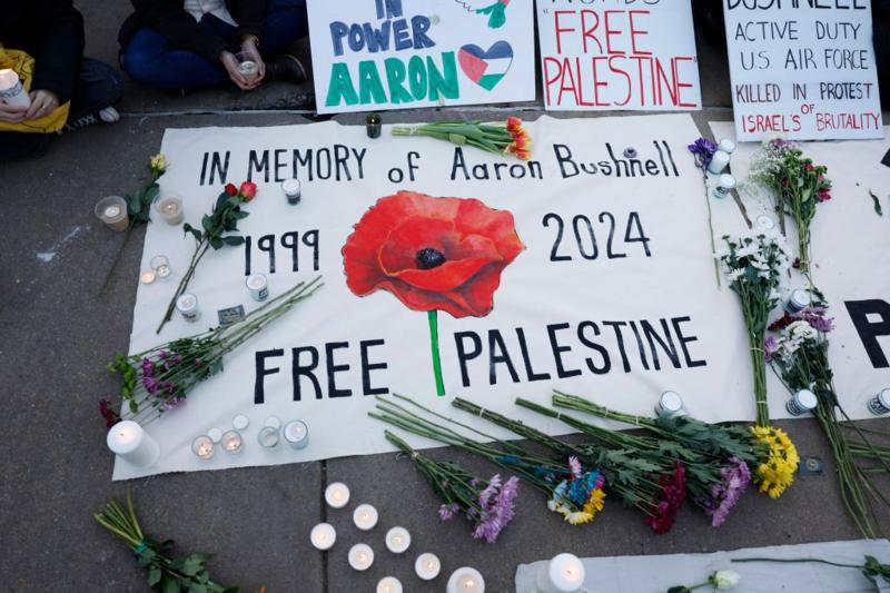 Aaron Bushnell, el militar estadounidense que se inmoló frente a la embajada de Israel en Washington para denunciar “el genocidio contra el pueblo palestino”