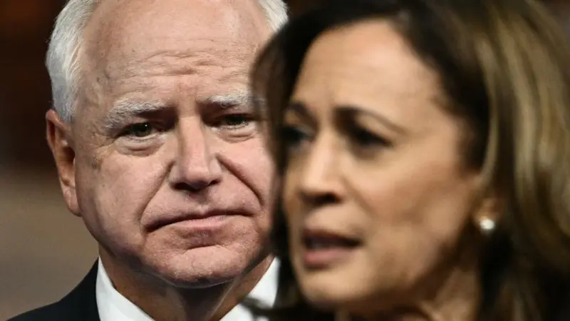 Quién es Tim Walz, el antiguo profesor y exentrenador de fútbol americano elegido por Kamala Harris como candidato a vicepresidente