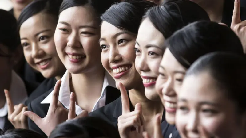 Womenomics”: qué efectos ha tenido en Japón el esfuerzo por aumentar la presencia de mujeres en la economía