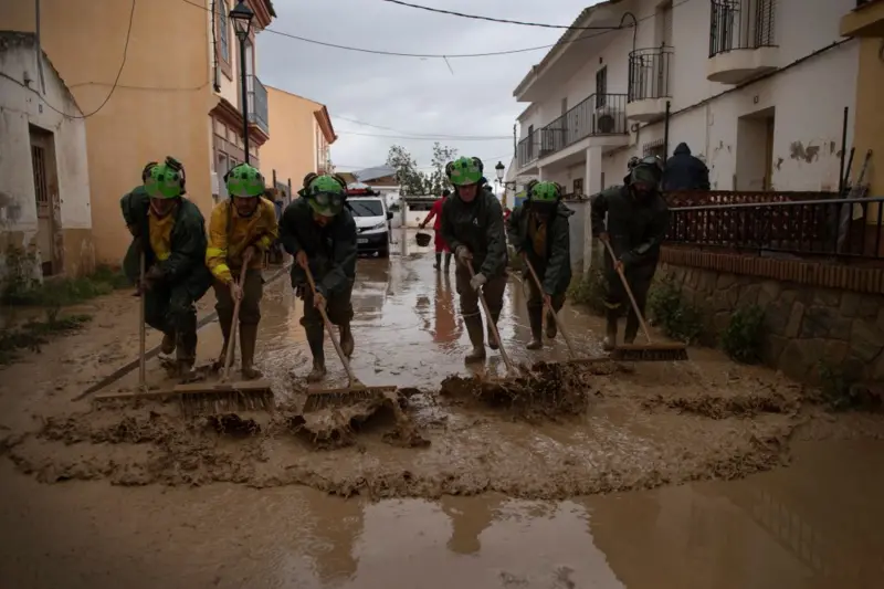 Por qué el aumento de la intensidad de las DANAS, el fenómeno meteorológico que causó la tragedia en España, es otra consecuencia del cambio climático