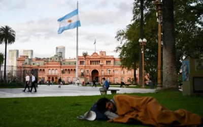 “Para muchas familias, esta es la única comida del día”: el fuerte impacto en los niños del mayor salto de la pobreza en Argentina en 20 años